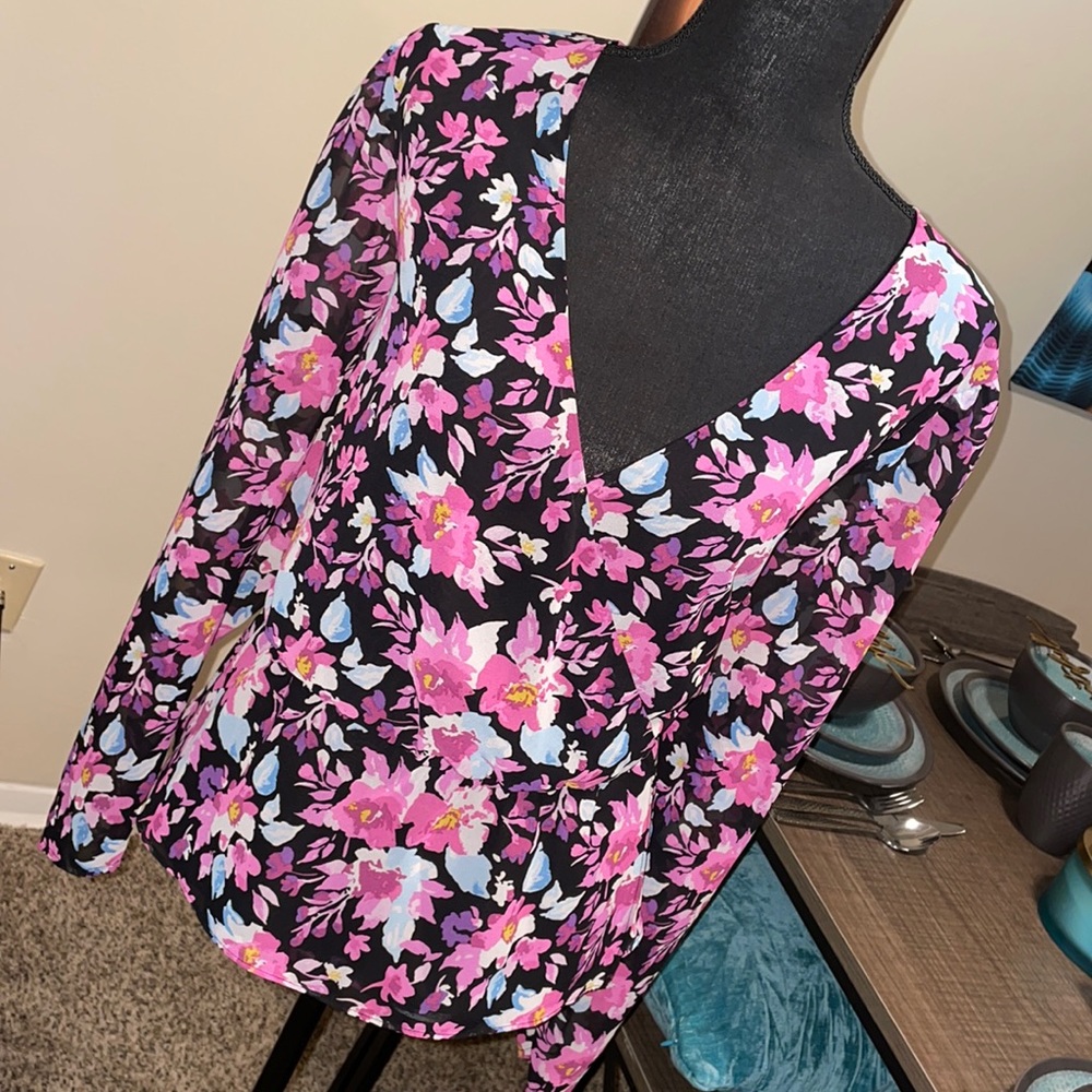Nice Simulated Wrap Top
